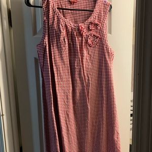 Red gingham dress,